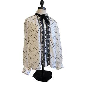 Rickis black and‎ white polka dot lace trim tie front blouse size Large